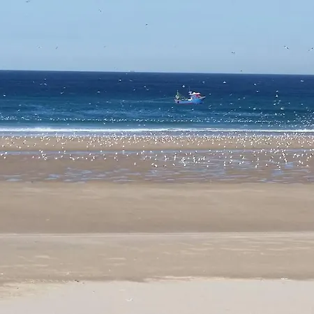 Σαλέ Lisbon Hut - Costa Caparica