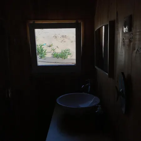 Lisbon Hut - Costa Caparica Chalet *