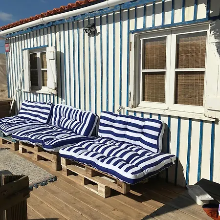 Lisbon Hut - Costa Caparica