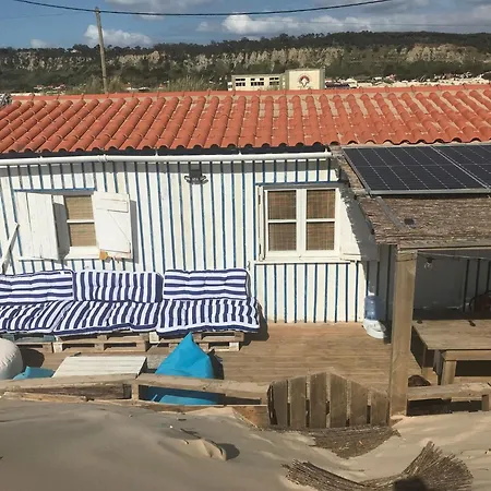 Lisbon Hut - Costa Caparica 木屋 *