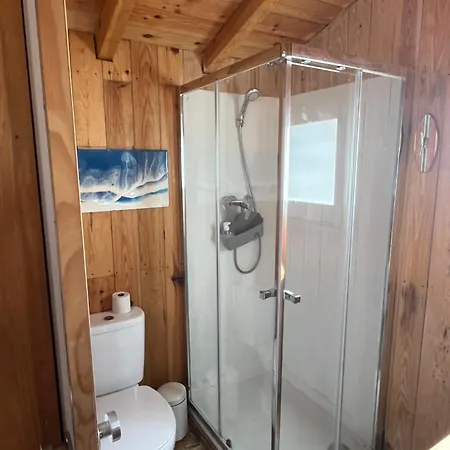 Lisbon Hut - Costa Caparica *