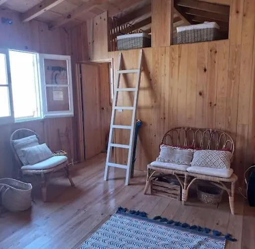 Lisbon Hut - Costa Caparica 木屋 卡帕里卡海岸