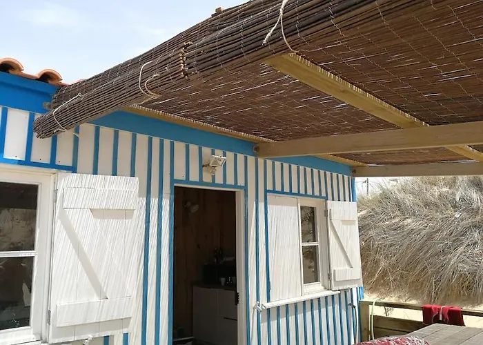 Lisbon Hut - Costa Caparica *