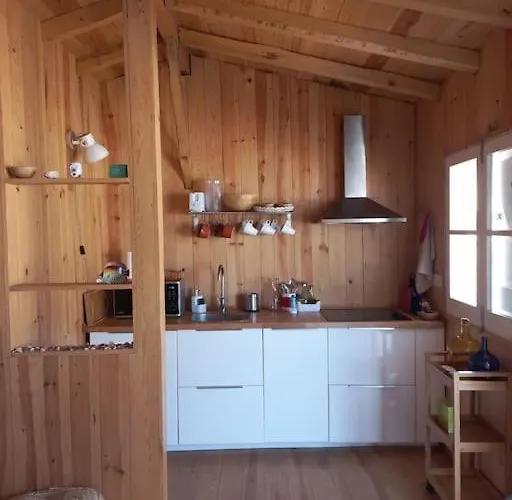 Lisbon Hut - Costa Caparica 木屋 *