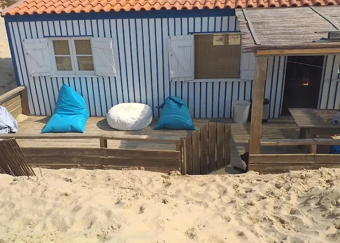 Lisbon Hut - Costa Caparica 木屋 *