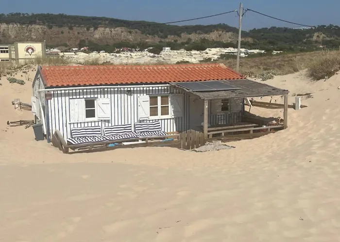 木屋 Lisbon Hut - Costa Caparica